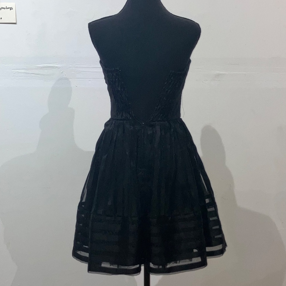 Betsy Johnson sleeveless dress - Picture 3 of 10